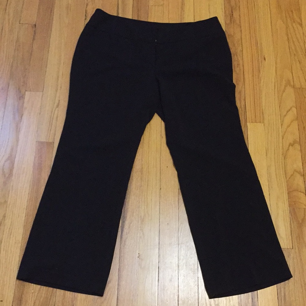 Women’s PETITE black curvy trouser pant EUC